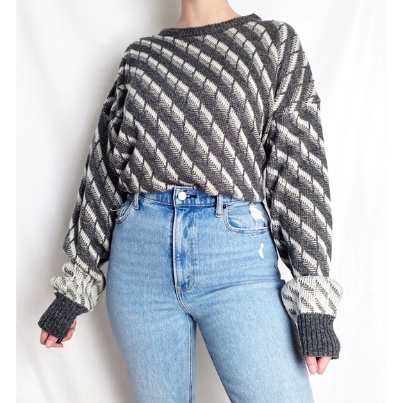 Vintage Sweaters - Vintage Oversized 90’s Retro Gray + White Woven Printed Knit Sweater